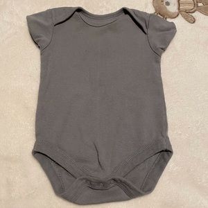 3-6M Rene Rofe Short Sleeve Gray Onesie